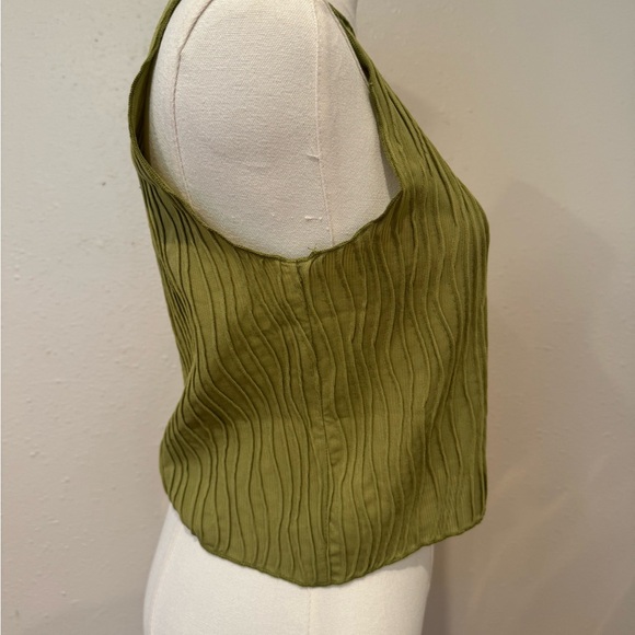 REVOLVE Superdown Olive Asymmetrical Crop Top - Picture 5 of 8